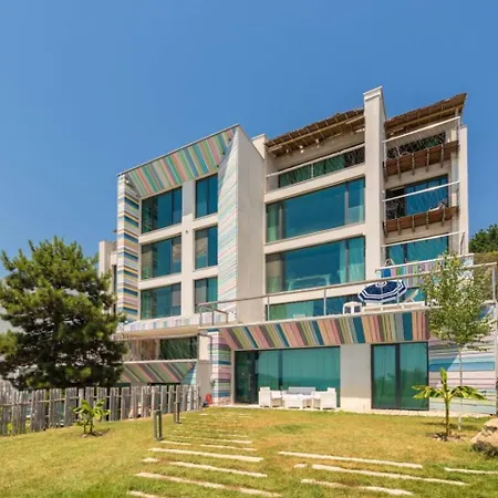 Design Lux Apartment Beauty In Bamboo Garden,No Shoes Allowed Inside Apartment *
