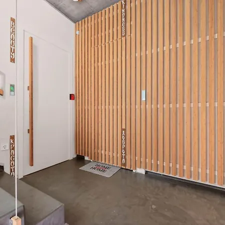 Apartment Bamboo Garden 