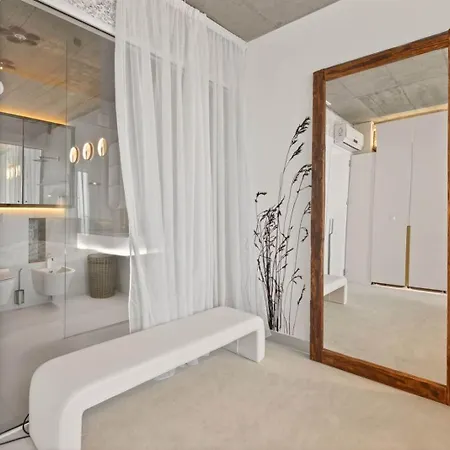 Design Lux Apartment Beauty In Bamboo Garden,No Shoes Allowed Inside *